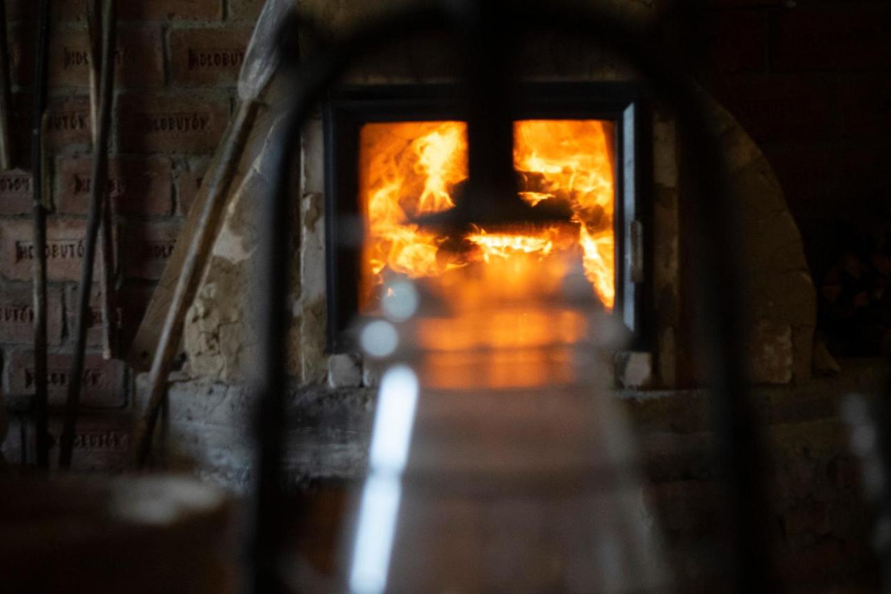 Hotel U Dvori Podgorodtsy Esterno foto