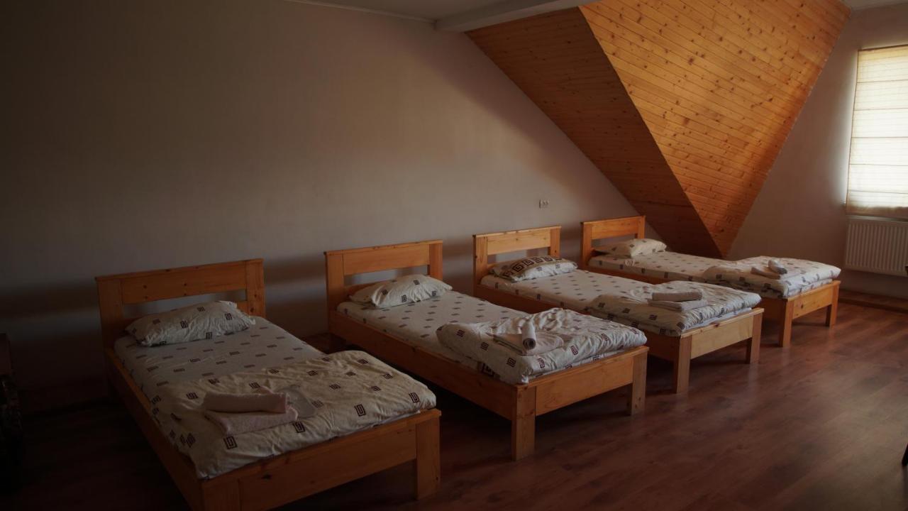 Hotel U Dvori Podgorodtsy Esterno foto